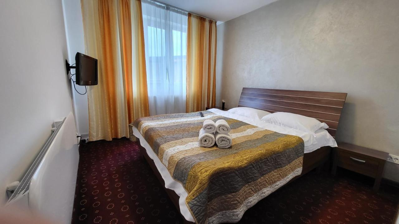 Aparthotel Boutique Global Brașov Exterior foto